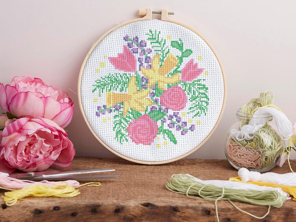 West Design DSM 106169 - Kreativna sada na vysivani - Jarni Kytice